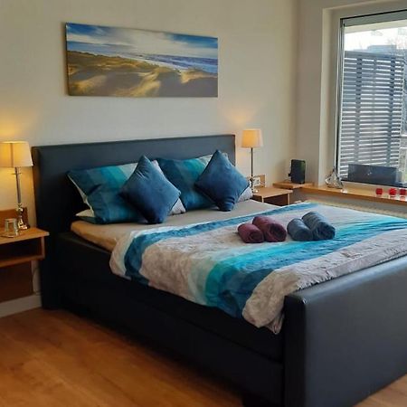 Modern City Apartment With Balcony And Nice Parc View Brema Esterno foto